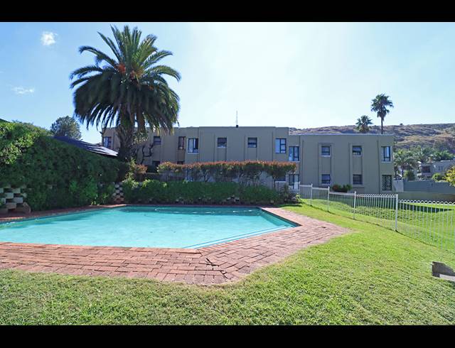 1 BEDROOM TOWNHOUSE FOR SALE IN BRUMA